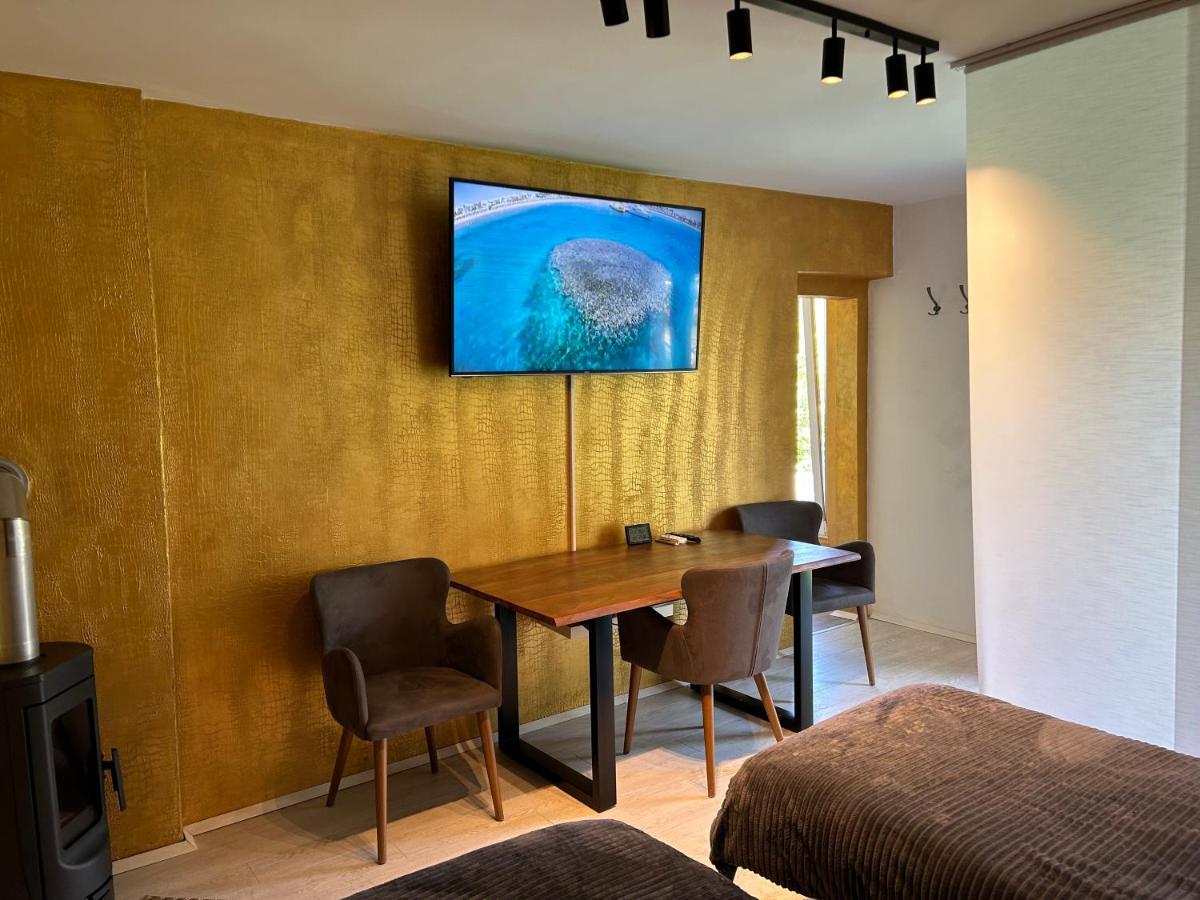 Apartment Gal Novo Mesto Luaran gambar